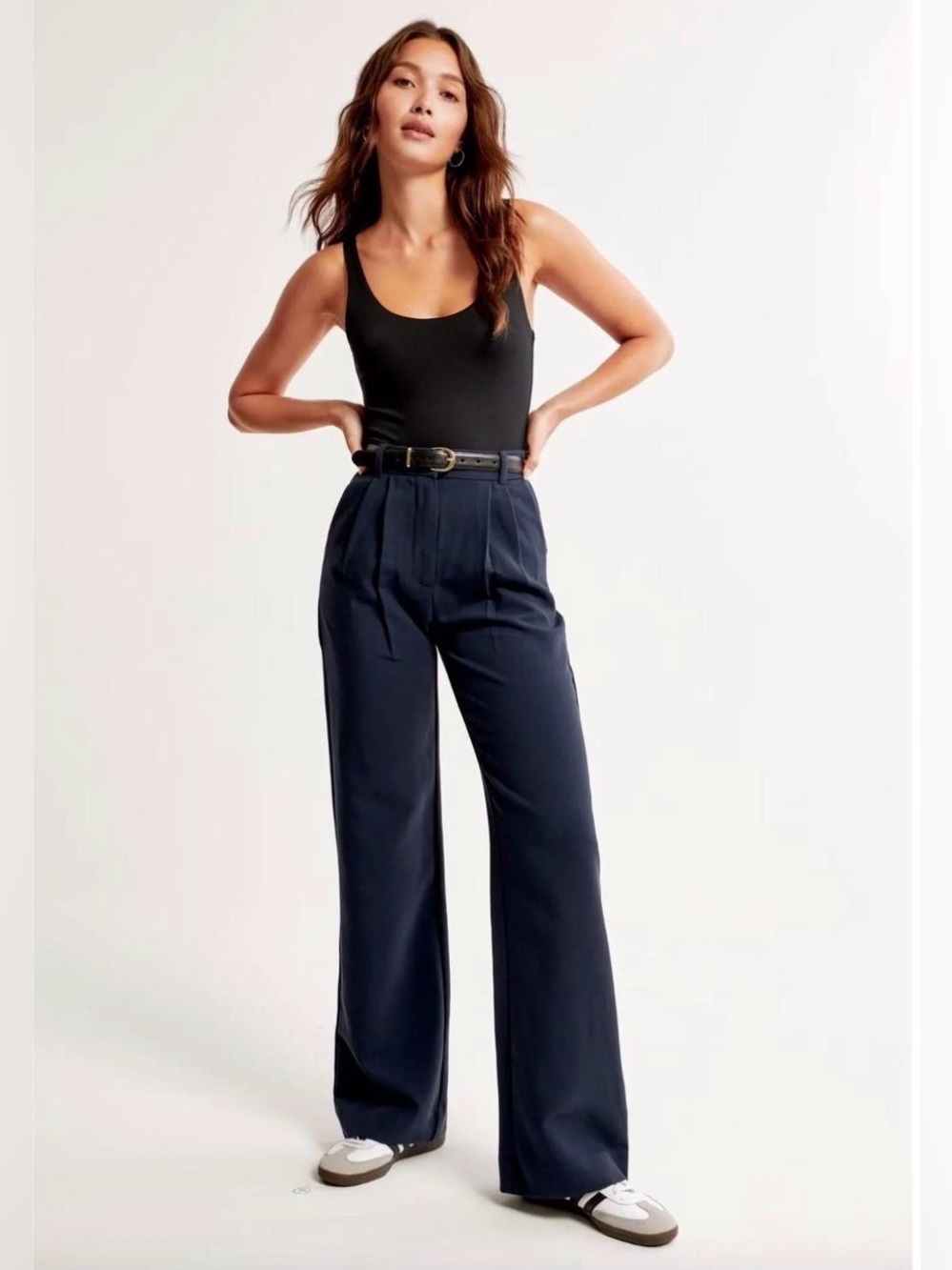 Abercrombie & Fitch Sloane Tailored wide leg Pant in Navy size 31/12